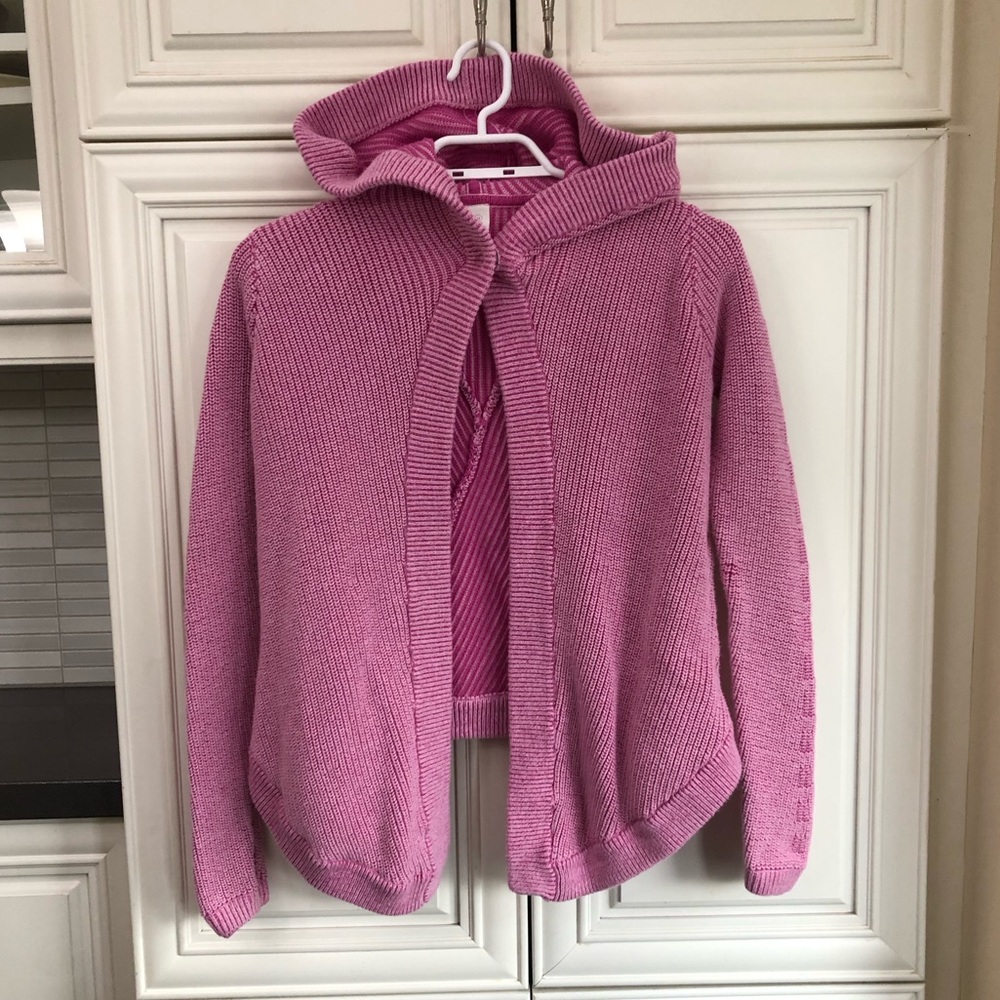 Ivivva by Lululemon girl’s hooded sweater